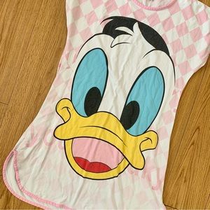 Collectors Donald Duck Pink Nightgown
